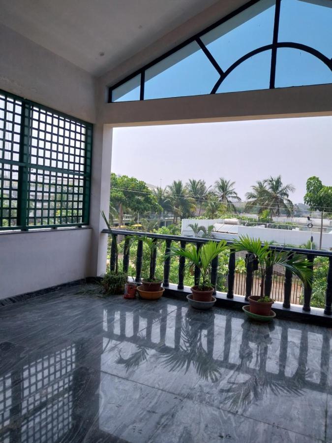 Mirnalini * Mahabalipuram